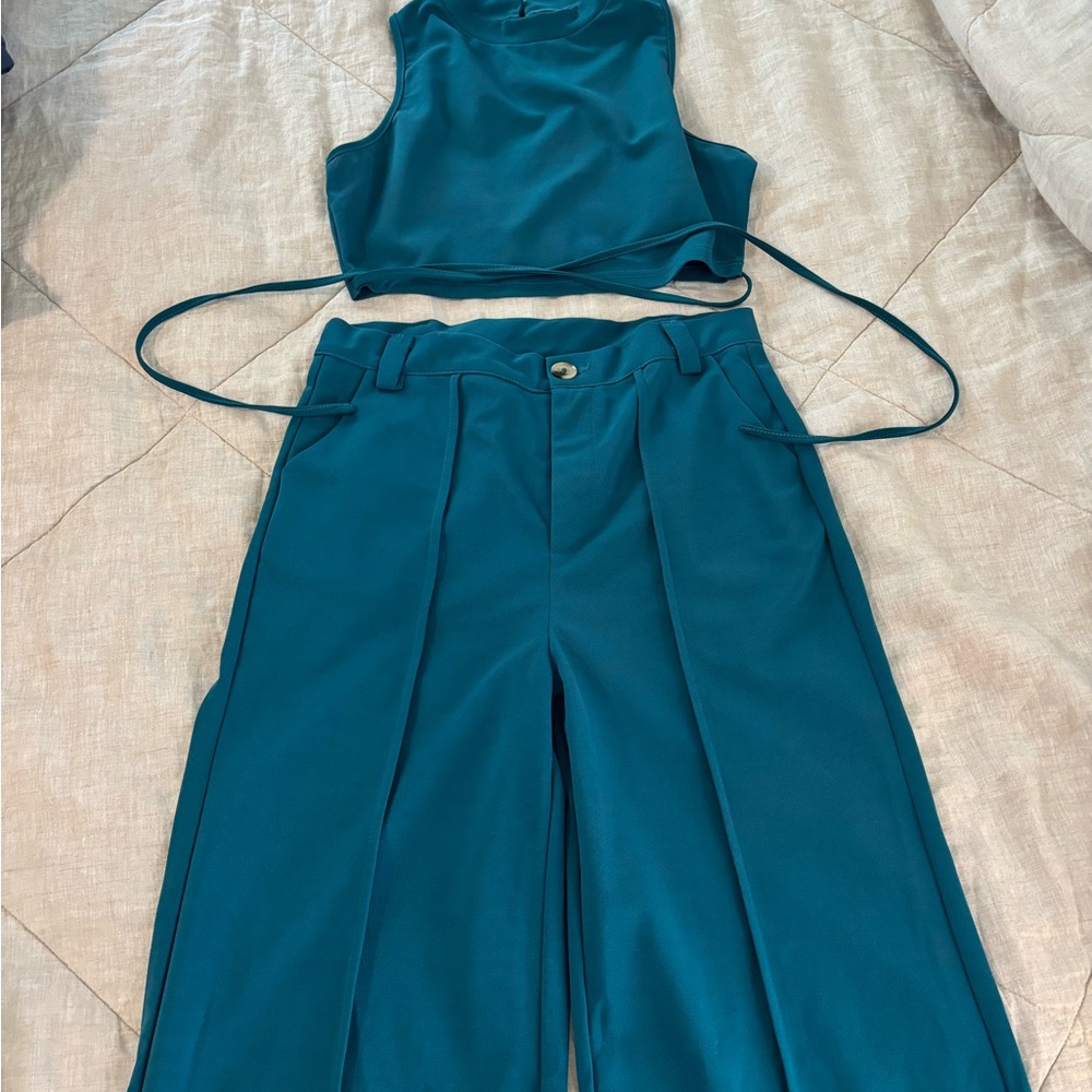 Teal Sleeveless 2 piece tank/pant set